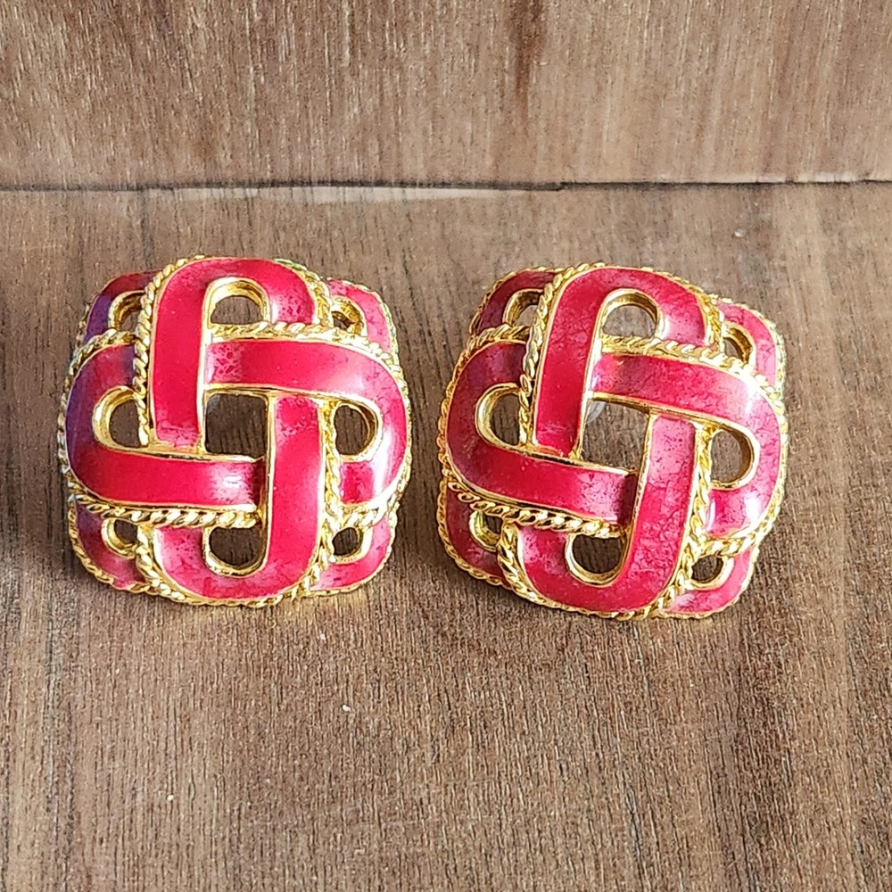 Red Enamel Gold Tone Love Knot Square Stud Earrings Vintage Style Geometric Post